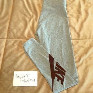 NIKE Size XS Leggings